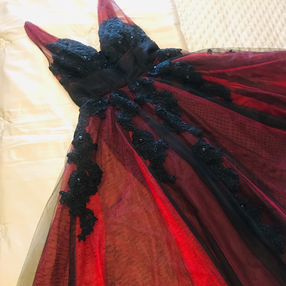 Black and Scarlet Red Tulle Cocktail Dress